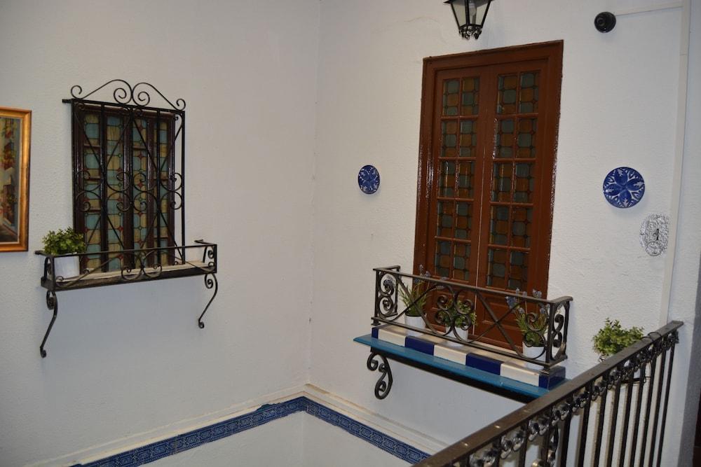 Pension Giraldilla Σεβίλλη Εξωτερικό φωτογραφία